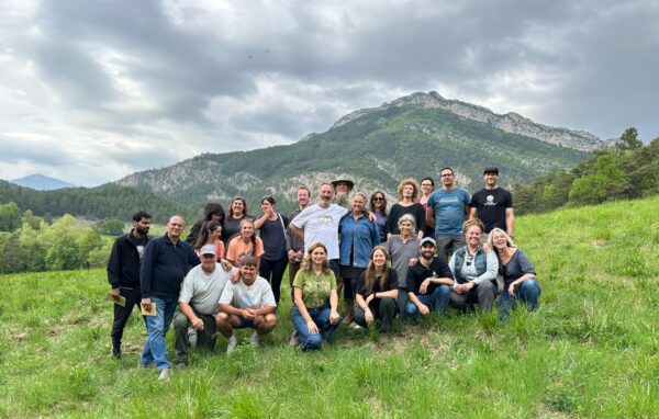 SHI Learning Journey to France, group photo